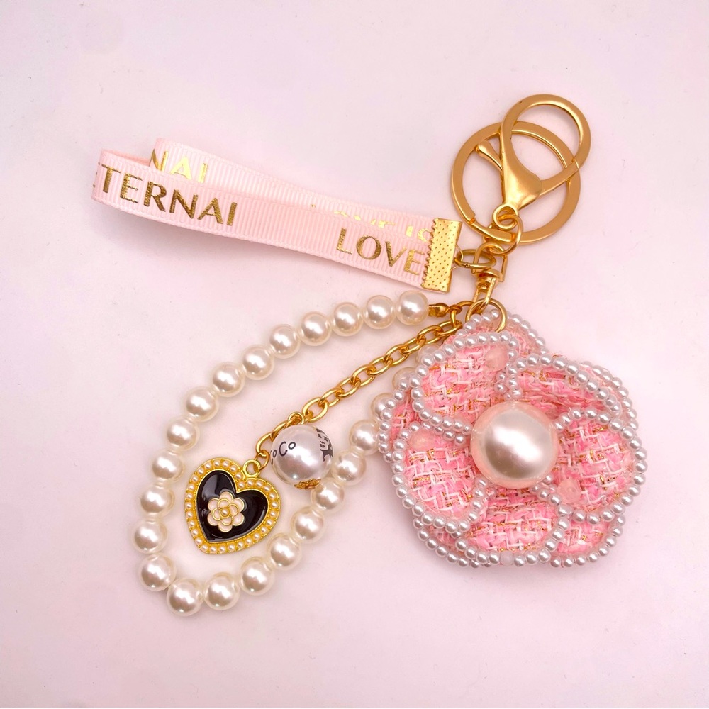 PEARLS + LACE CAMELLIA | Bag Charm | Keychain | Pink (Brand New!) 💘